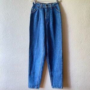 Levi's 900 series vintage 1990s 100 % cotton jean size 24 (vintage size 26)